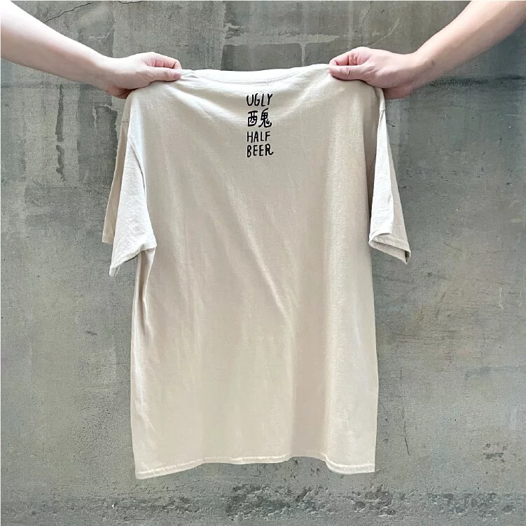 沙色背面